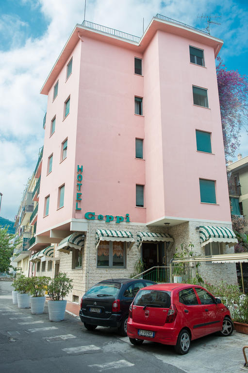 Hotel Geppi Pietra Ligure Exterior photo