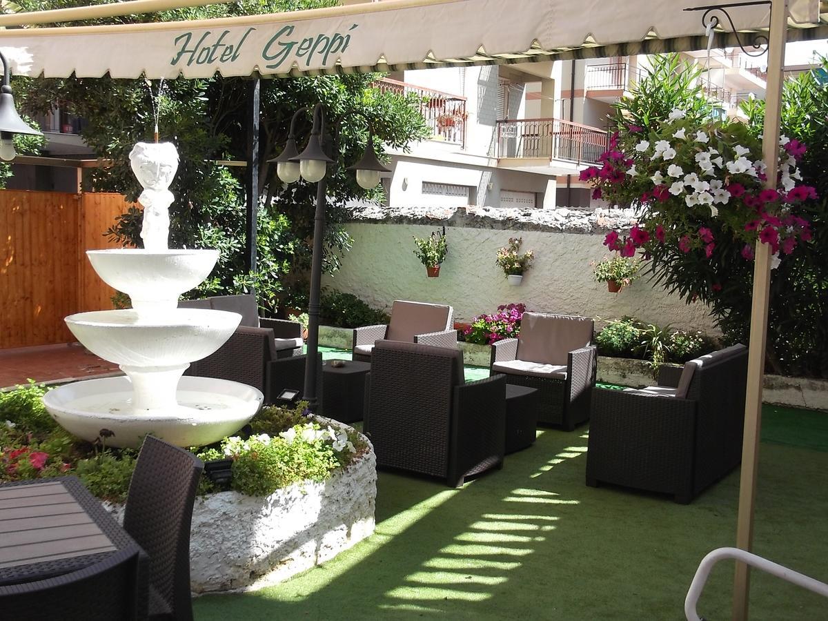 Hotel Geppi Pietra Ligure Exterior photo